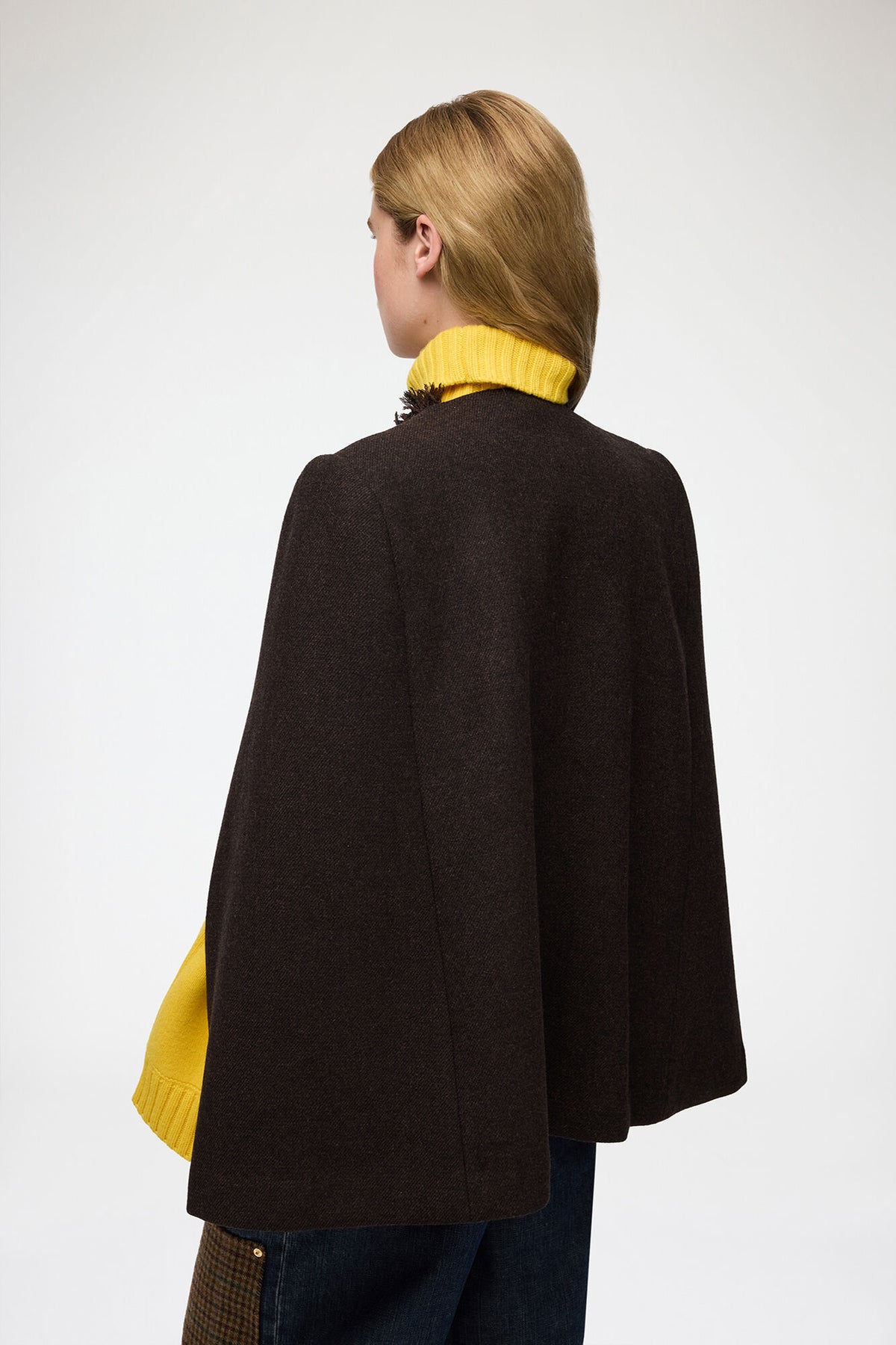 Bruine wollen cape