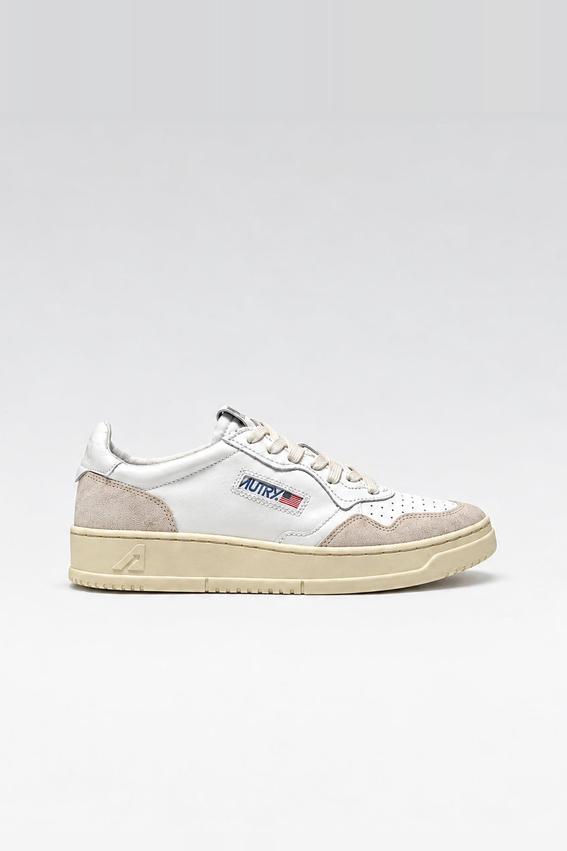 Baskets Medalist Low blanc