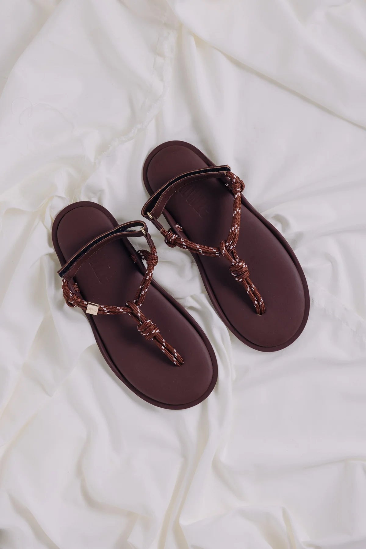 Sandals FLÒ with cords