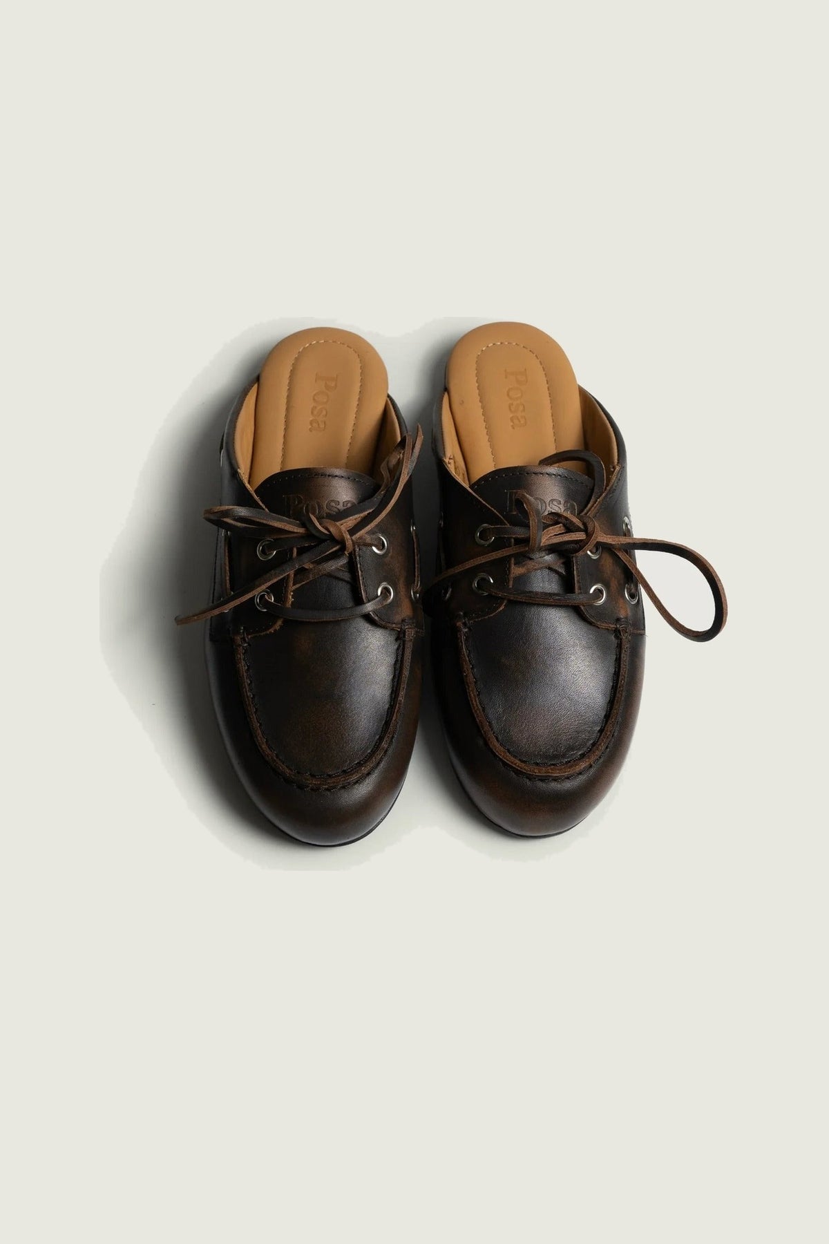 Mules en cuir brossé Posa, coffee, paire vue de dessus