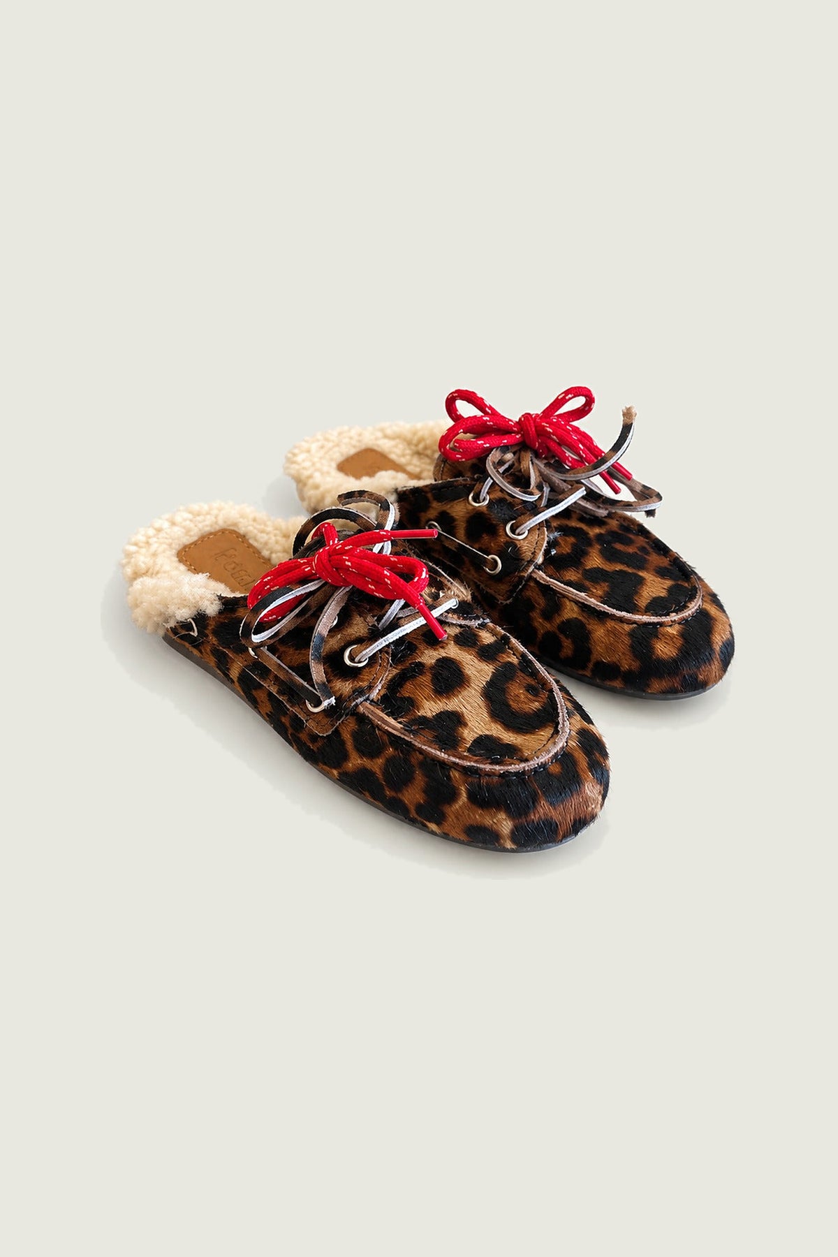 Mules fourrées Posa, léopard, paire de trois quarts