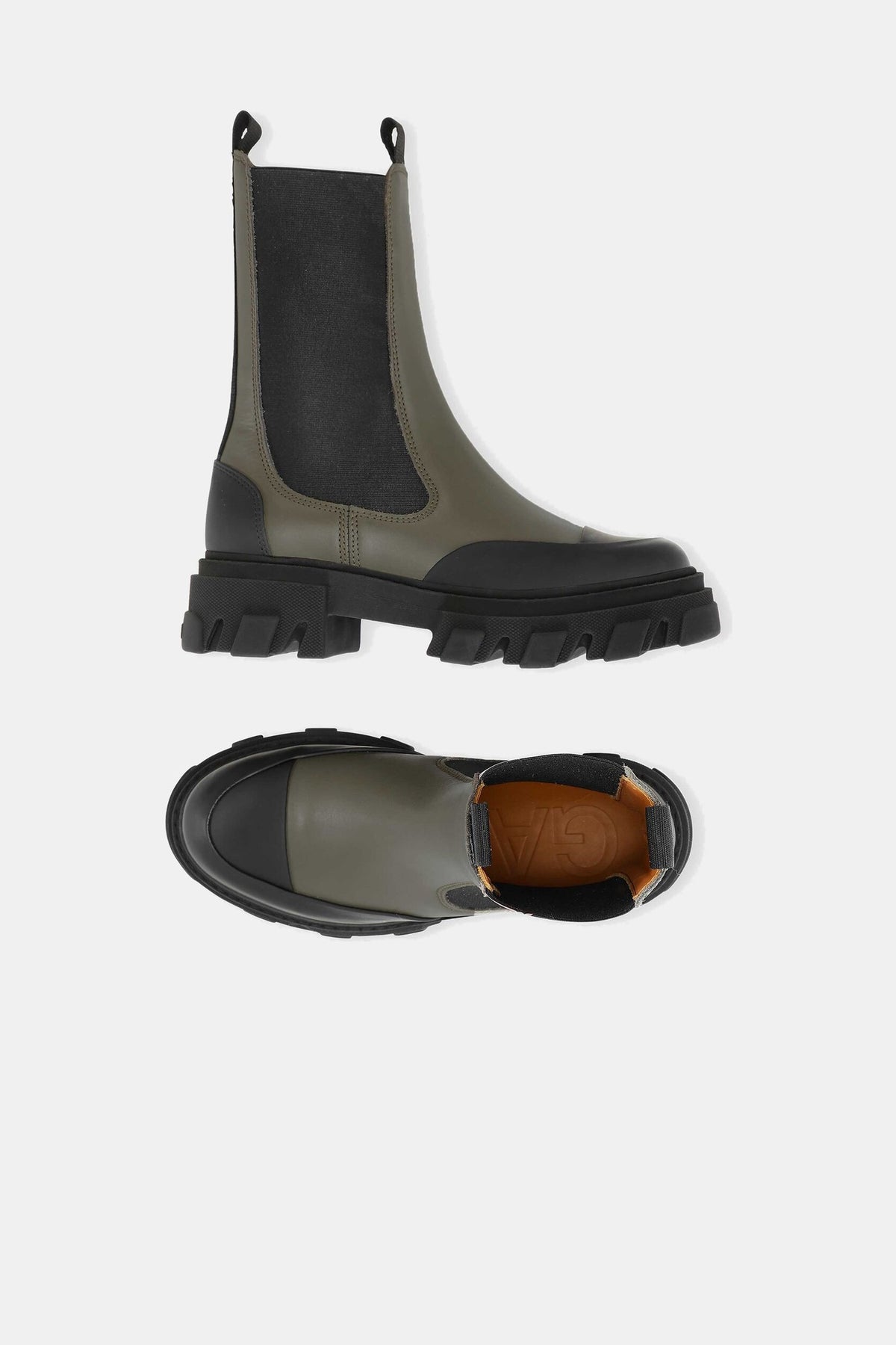 BOOTS MID CHELSEA
