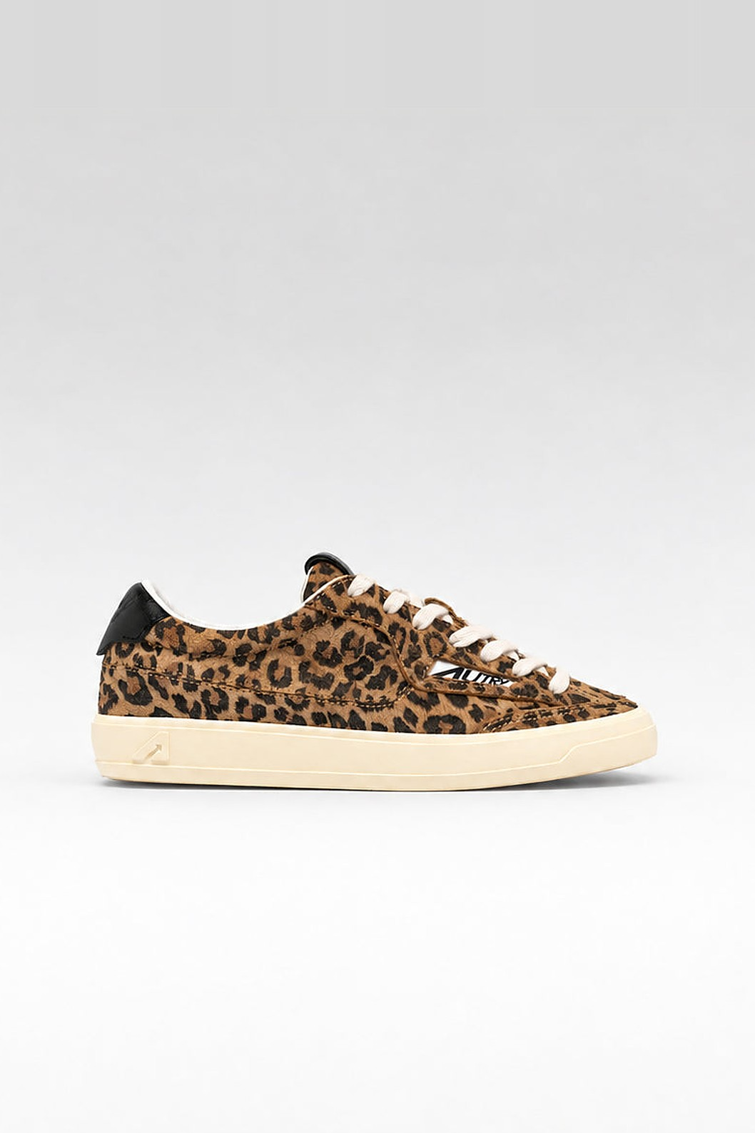 Baskets Windscape Low Wom Leo