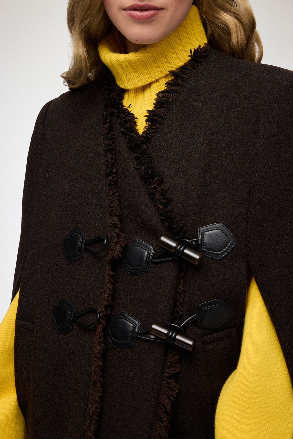 Bruine wollen cape